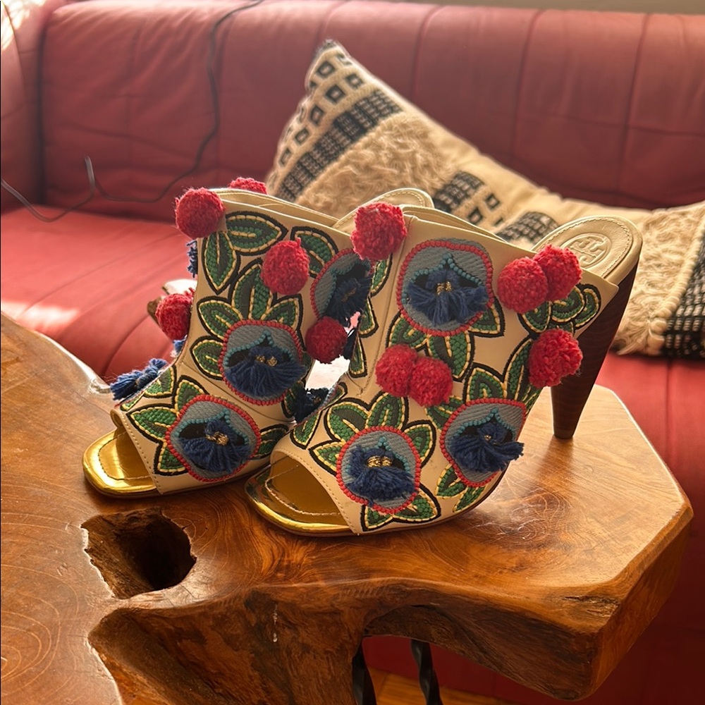 TORY BURCH POM POM HEELS